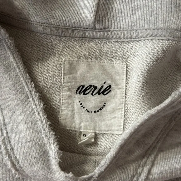 Aerie Light Gray V-Neck oversized Hoodie Sweater EUC - Picture 2 of 3